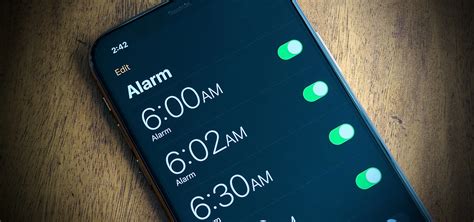 set alarm for 6 o'clock.